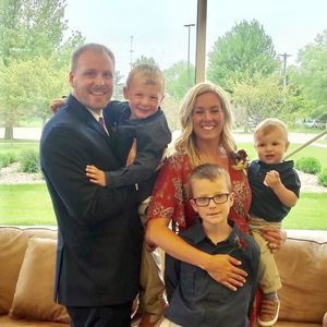 Meet your Posher, Brenna